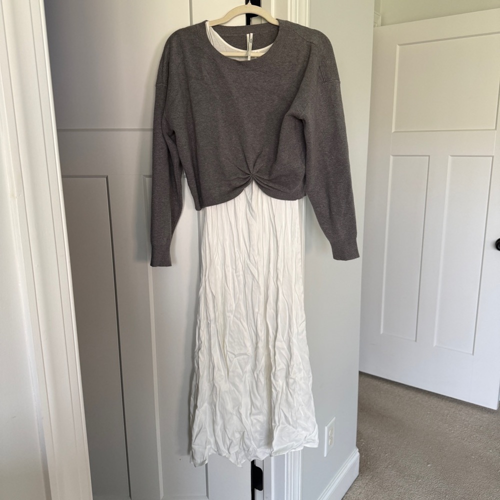 Anthropologie Long-Sleeve Twofer Sweater Midi Dress gray white - Picture 2 of 6